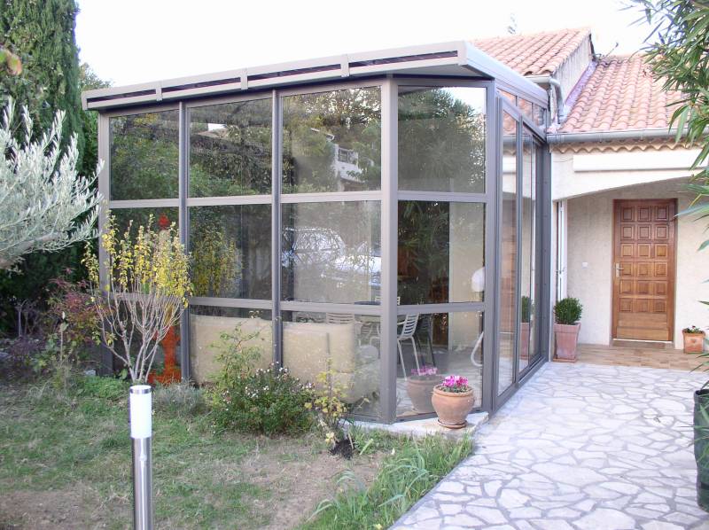 Installation de veranda photovoltaique à Nimes, pour joindre l'utile à l’agréable