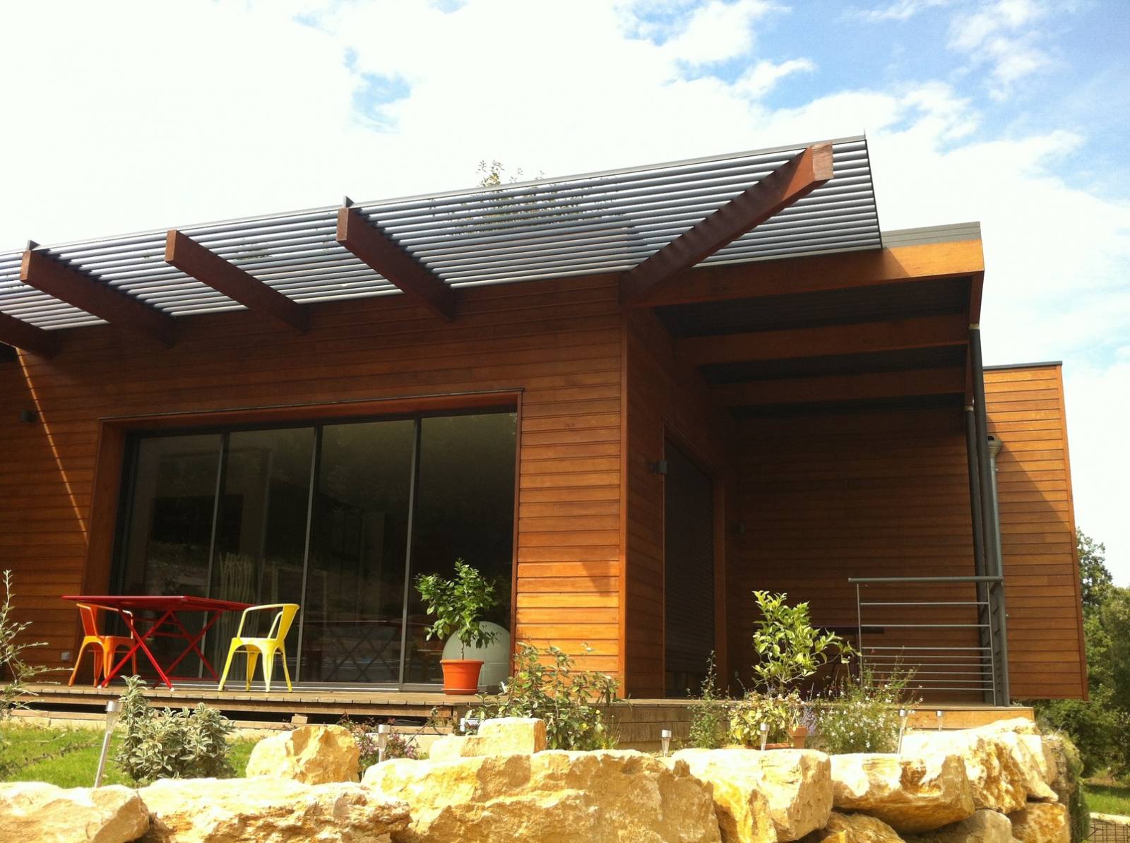 Pose de pergola aluminium dans le Gard