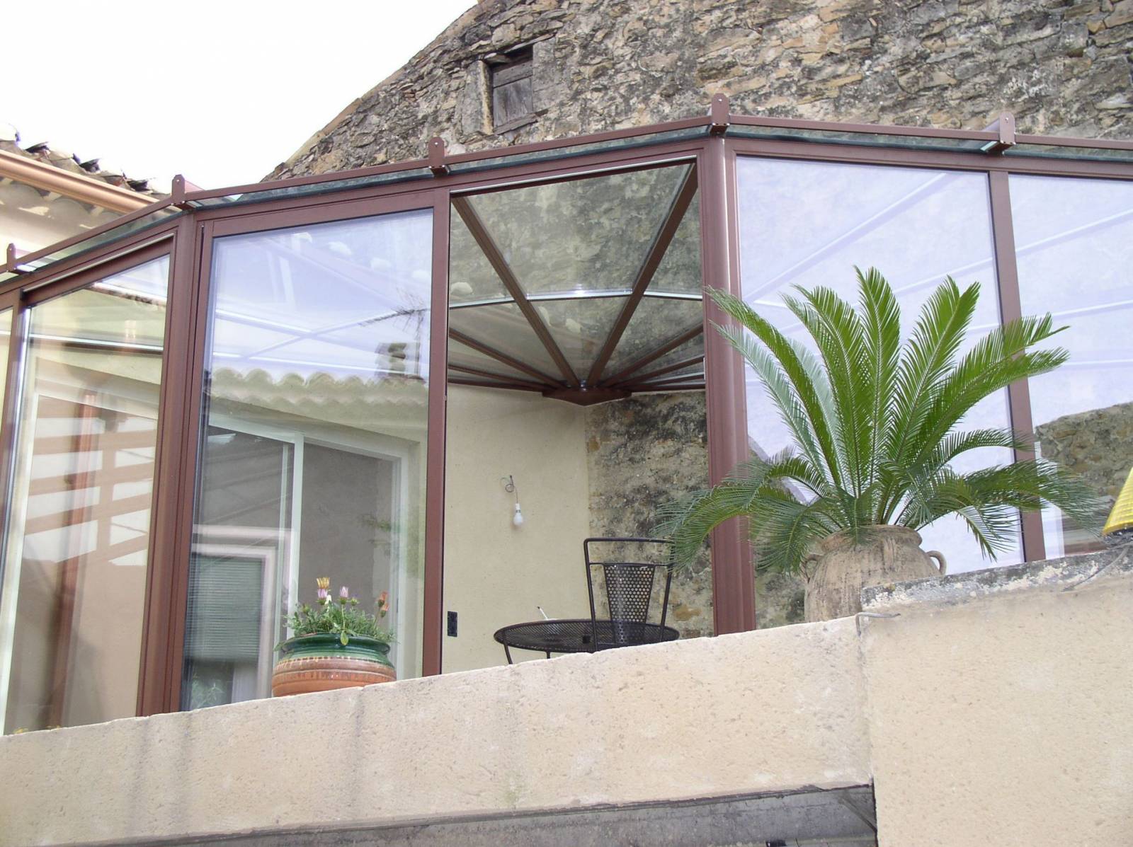 Conception et pose de véranda et de verrière à l’ancienne vers Orange (84)