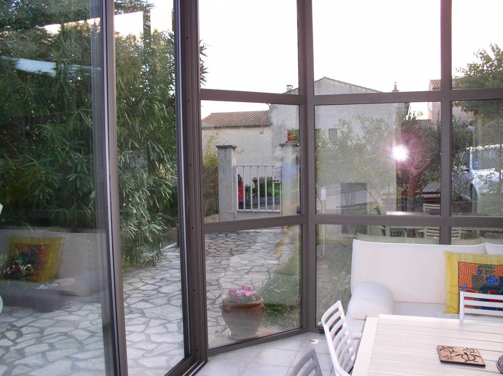 Installation de veranda photovoltaique à Nimes, pour joindre l'utile à l’agréable