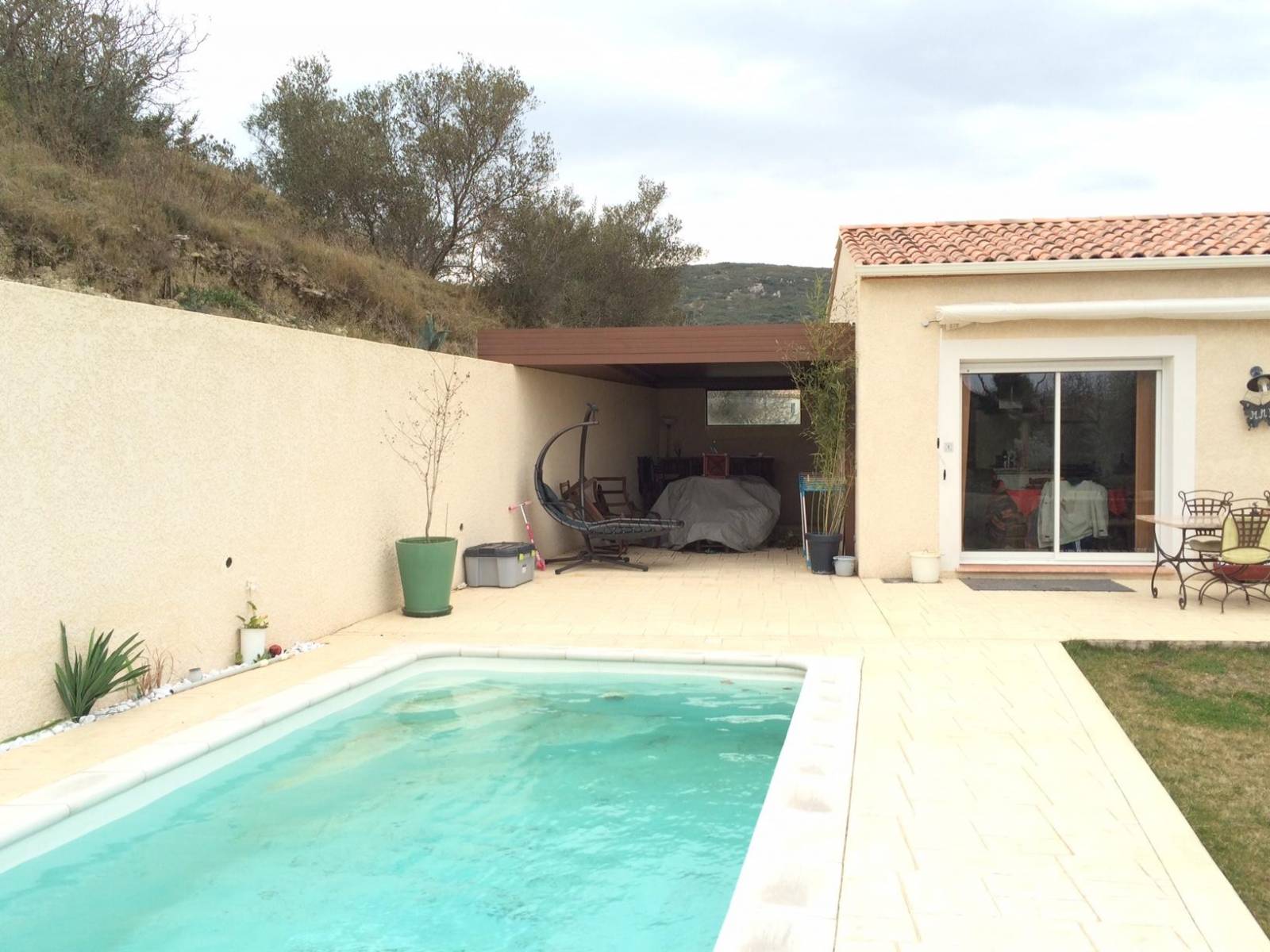 Fabricant de pergola bioclimatique de qualité avec lames orientables et finitions modernes en aluminium Uzes en Occitanie