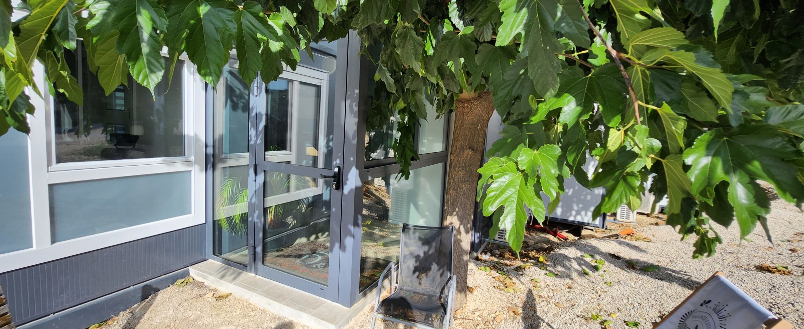 Création d’un sas d’entrée extérieur à Bagnols sur Cèze (Gard)