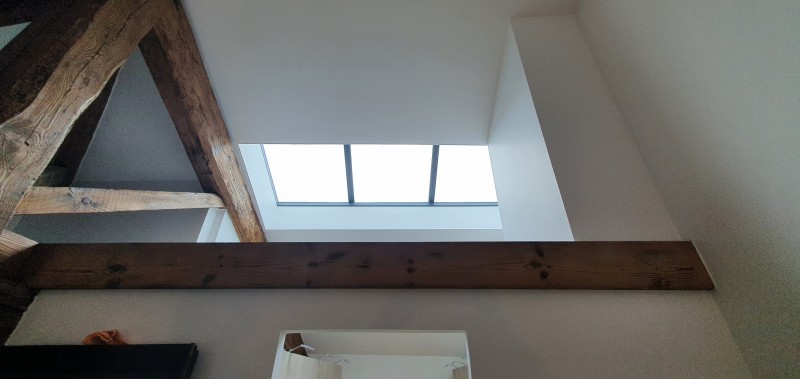 Pose de verrière de toit avec vitrage performant dans le Gard