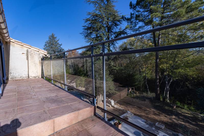 Garde-corps vitré et sécurisé