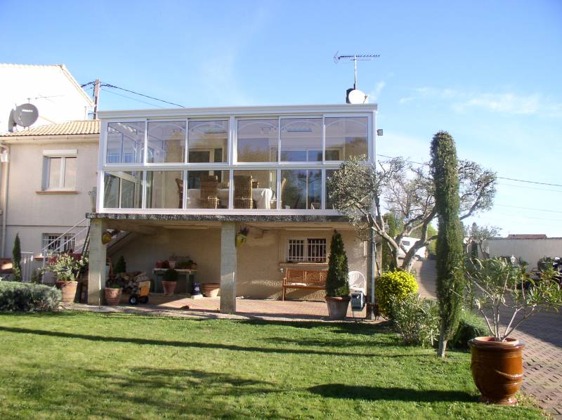 Installation d’une véranda sur une terrasse en hauteur à Villeneuve les Avignon (30)