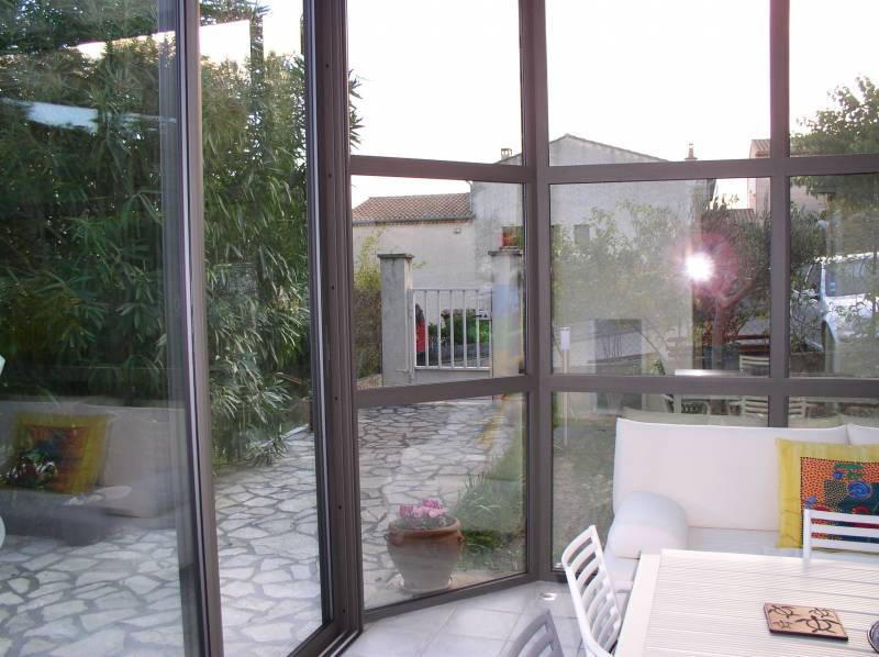 Installation de veranda photovoltaique à Nimes, pour joindre l'utile à l’agréable