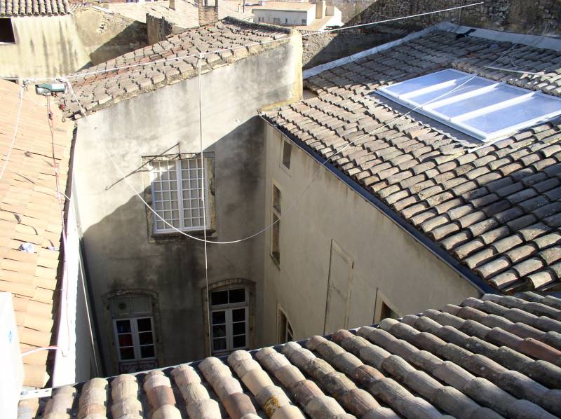 Pose de puits de lumière sur la toiture de la mairie de Bagnols sur Cèze